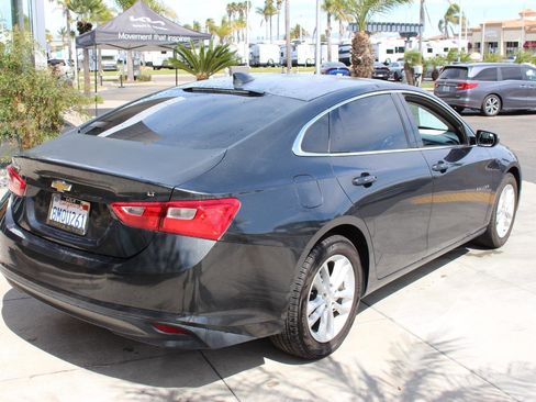 Used 2018 Chevrolet Malibu LT image 10