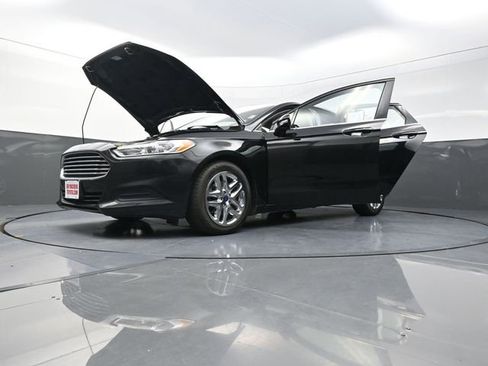 Used 2016 Ford Fusion SE image 37