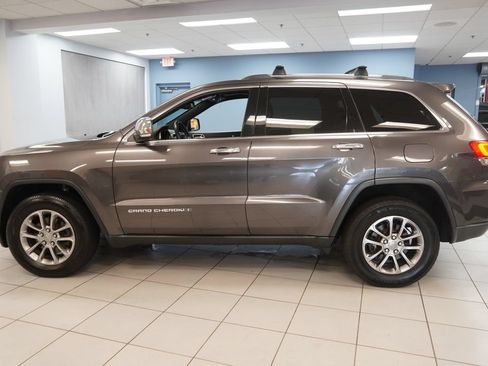 Used 2016 Jeep Grand Cherokee Limited AWD/4WD image 2