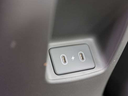 Certified 2025 Hyundai Elantra SEL FWD image 19