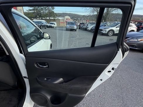 Used 2015 Nissan Leaf S w/ Charge Package image 31