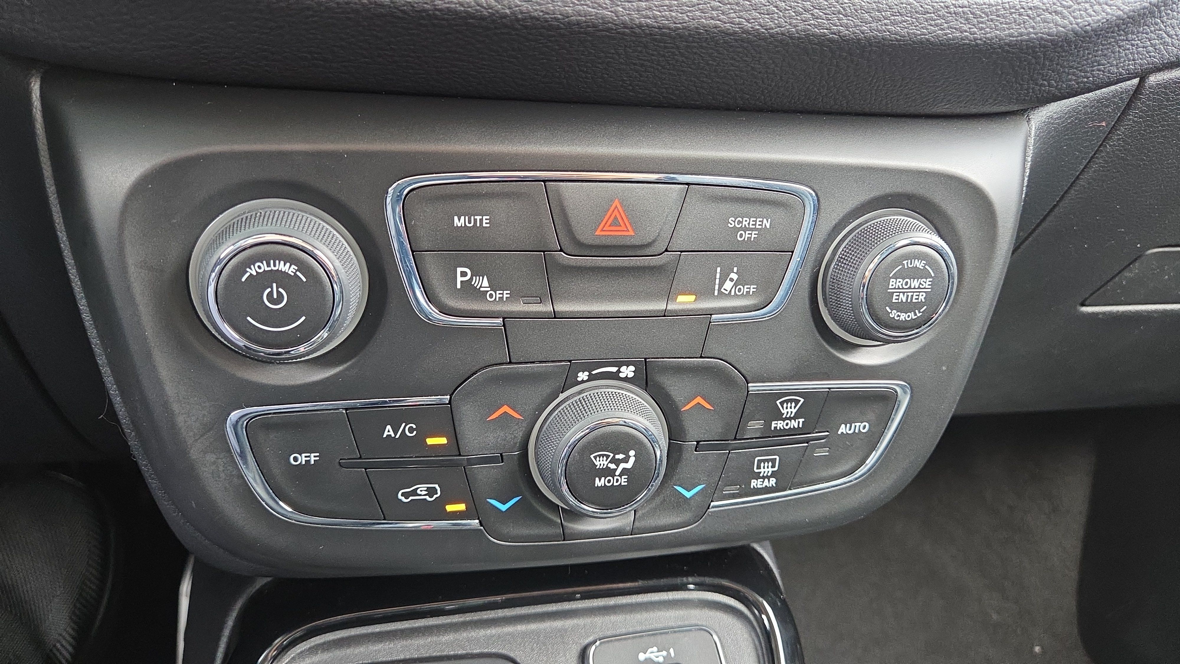 Used 2021 Jeep Compass Limited AWD/4WD image 26