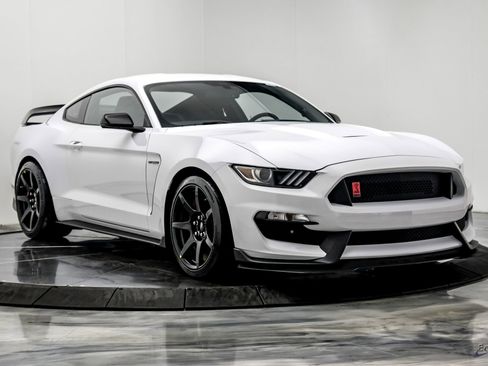 Used 2016 Ford Mustang Shelby GT350R w/ GT350R Equipment Group 920A image 23