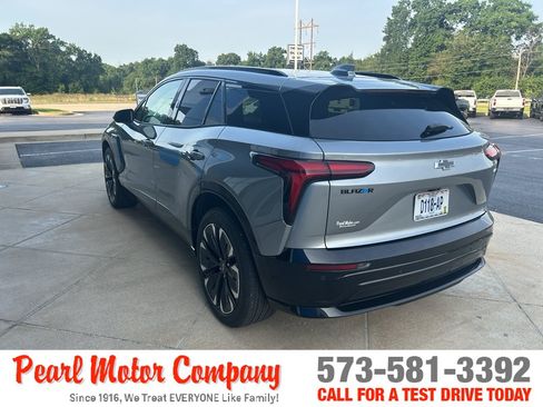 Used 2024 Chevrolet Blazer EV RS RWD image 6