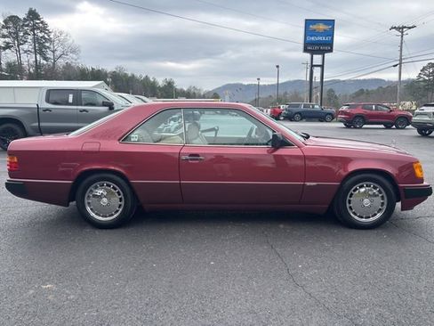 Used 1989 Mercedes-Benz 300 CE Coupe image 3
