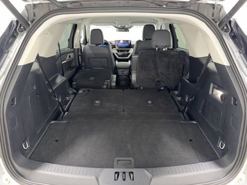 Used 2025 Ford Explorer Active w/ Active Comfort Package AWD/4WD image 38