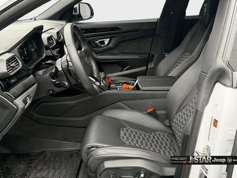 Used 2022 Lamborghini Urus image 9