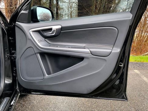 Used 2018 Volvo S60 T5 Dynamic w/ Vision Package AWD/4WD image 23
