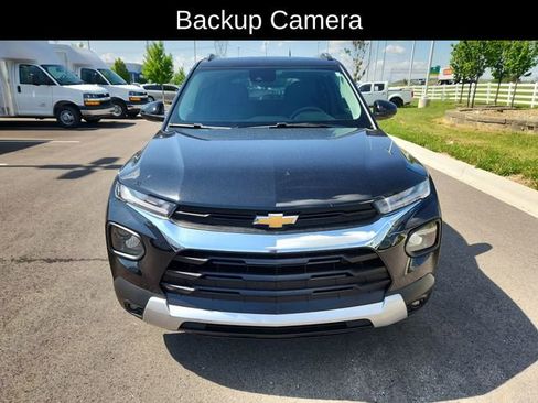 Used 2023 Chevrolet TrailBlazer LT FWD image 2