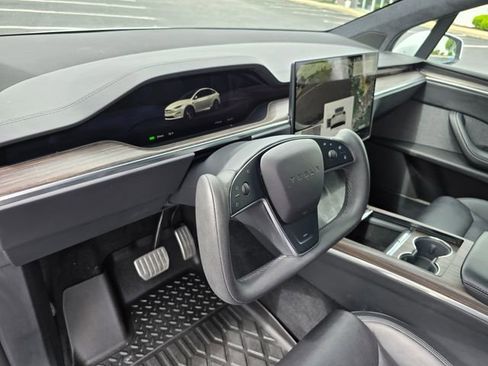 Used 2022 Tesla Model X AWD/4WD image 22