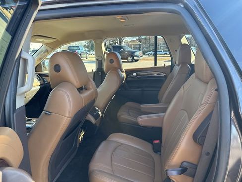 Used 2015 Buick Enclave Leather image 10