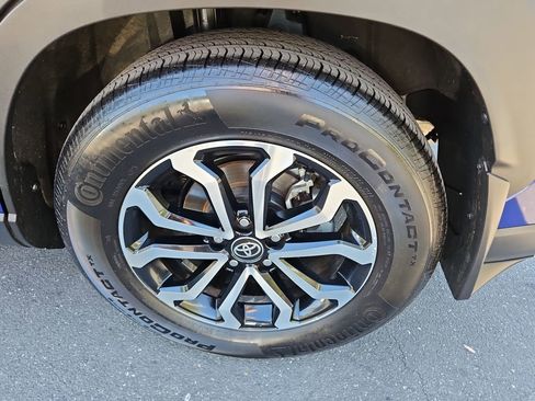 Used 2024 Toyota Corolla Cross S image 30