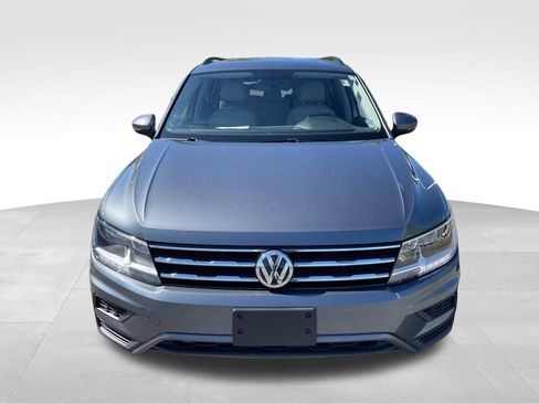Used 2021 Volkswagen Tiguan SE w/ 3rd Row Seat Package image 5
