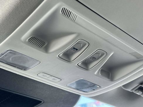 Used 2022 Ford Escape SEL AWD/4WD image 7