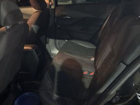 Certified 2024 Nissan Kicks SV image 3