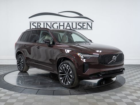 New 2026 Volvo XC90 B6 Ultra w/ Protection Package image 3