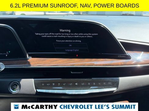 Used 2022 Cadillac Escalade ESV Premium Luxury Platinum AWD/4WD image 8