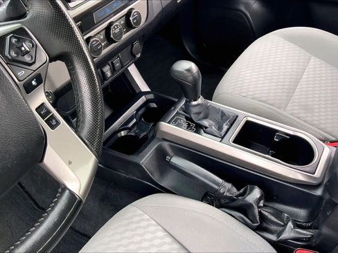 Used 2021 Toyota Tacoma SR5 RWD image 16