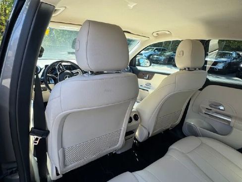 Certified 2023 Mercedes-Benz GLA 250 4MATIC image 17