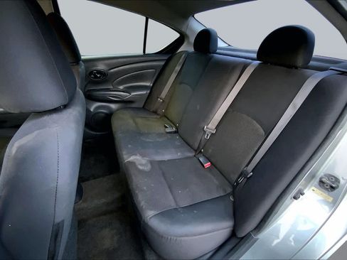 Used 2012 Nissan Versa SV FWD image 19