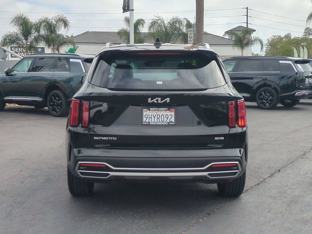 Certified 2023 Kia Sorento SX Prestige AWD/4WD image 4