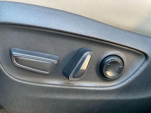Certified 2025 Toyota Grand Highlander AWD image 14