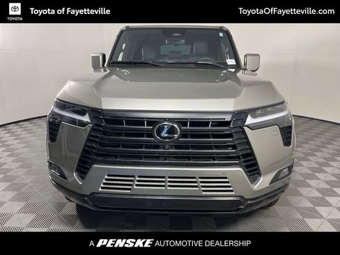 Used 2024 Lexus GX 550 w/ Cold Area Package image 18