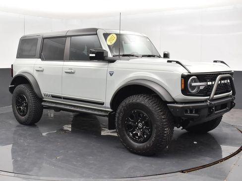 Used 2021 Ford Bronco First Edition AWD/4WD image 10