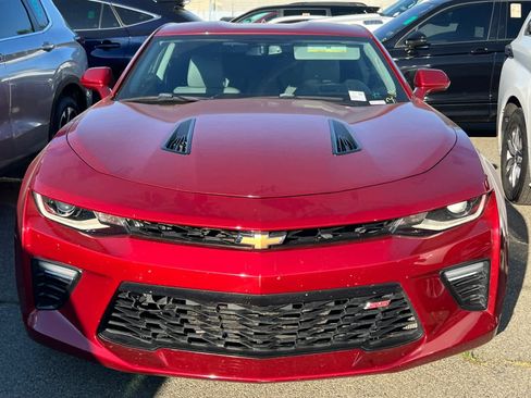 Used 2016 Chevrolet Camaro SS image 2