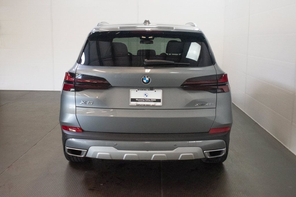 Used 2024 BMW X5 xDrive40i w/ Premium Package AWD/4WD image 5