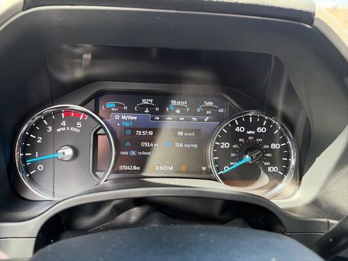 Used 2020 Ford F350 Lariat w/ Lariat Value Package AWD/4WD image 13