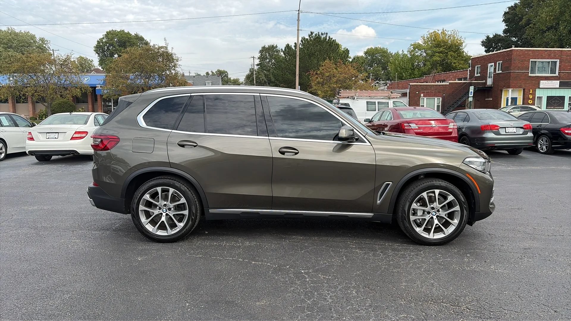 Used 2020 BMW X5 xDrive40i w/ Convenience Package AWD/4WD image 4