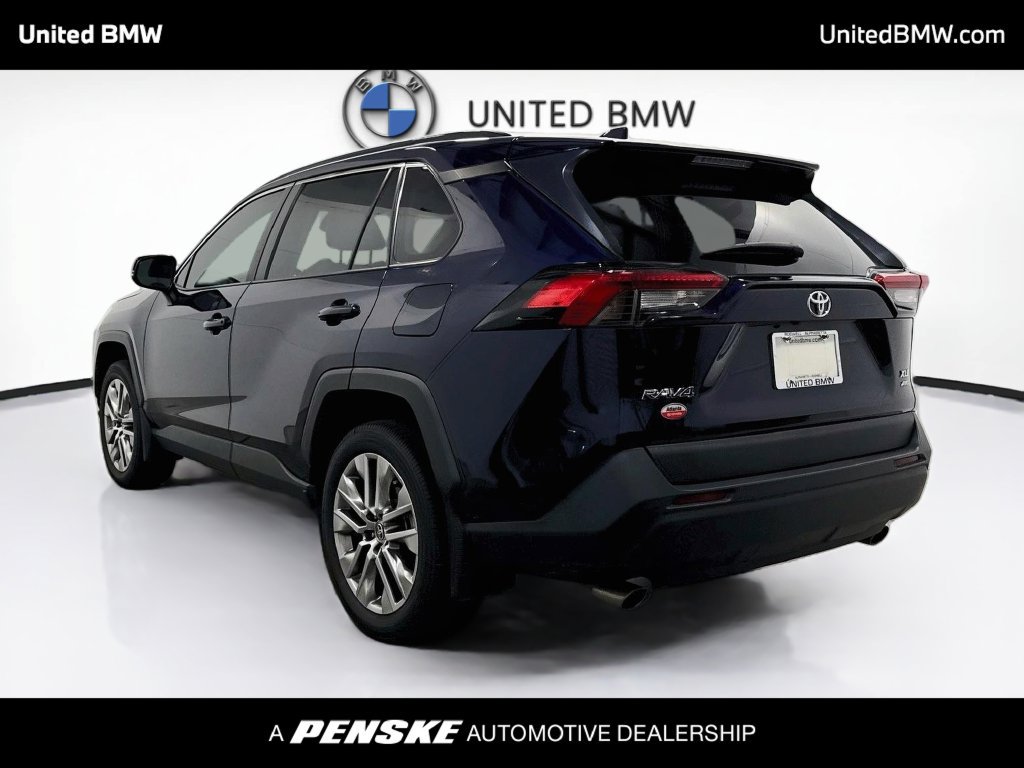 Used 2022 Toyota RAV4 XLE Premium AWD/4WD image 7