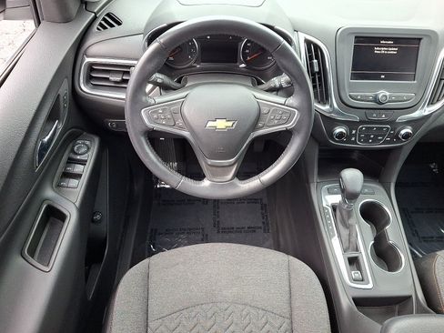 Certified 2022 Chevrolet Equinox LT image 11
