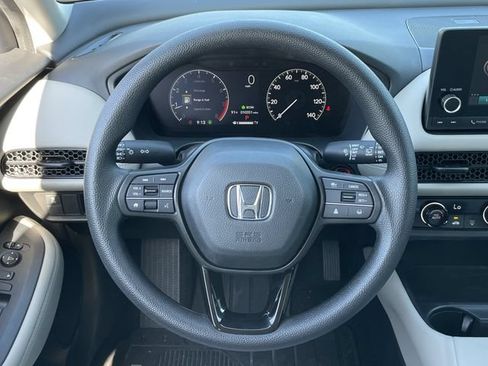 Certified 2025 Honda HR-V LX image 11