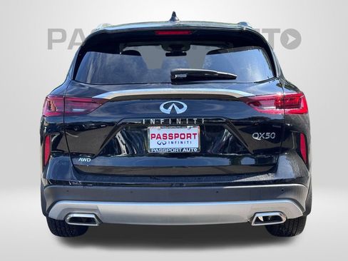 New 2025 INFINITI QX50 Luxe image 5