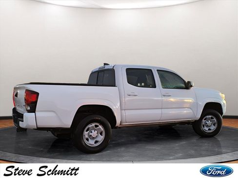 Used 2022 Toyota Tacoma SR5 image 20