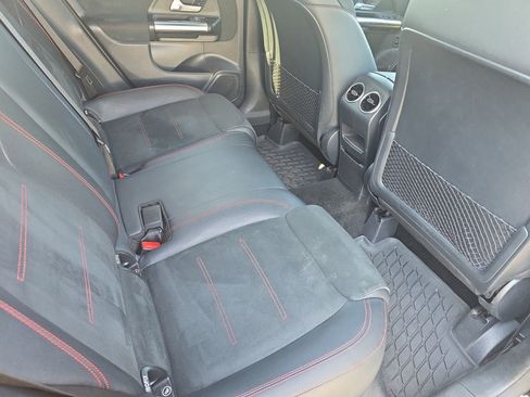 Used 2023 Mercedes-Benz GLA 250 4MATIC image 11