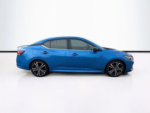 Used 2023 Nissan Sentra SR w/ SR Premium Package FWD image 4