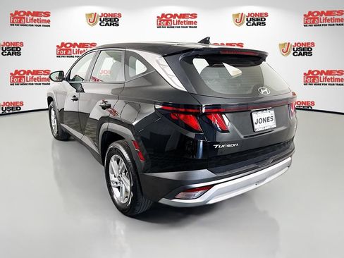 Certified 2025 Hyundai Tucson SE AWD/4WD image 2