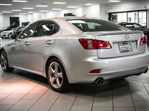 Used 2011 Lexus IS 250 w/ Premium Pkg Value Edition RWD image 8