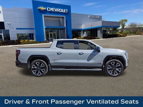 Used 2024 GMC Sierra EV Denali AWD/4WD image 27