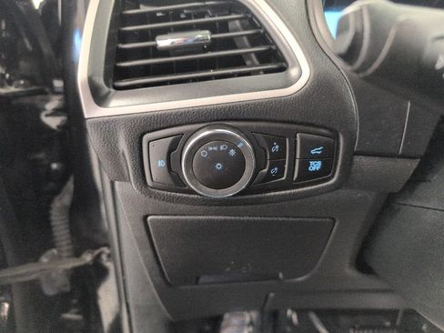 Used 2023 Ford Edge SEL w/ Convenience Package AWD/4WD image 11