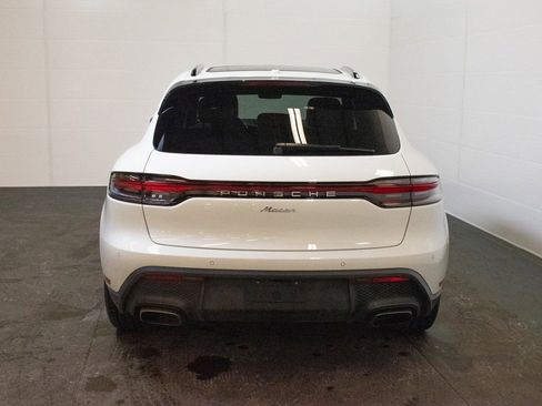 Certified 2025 Porsche Macan image 6