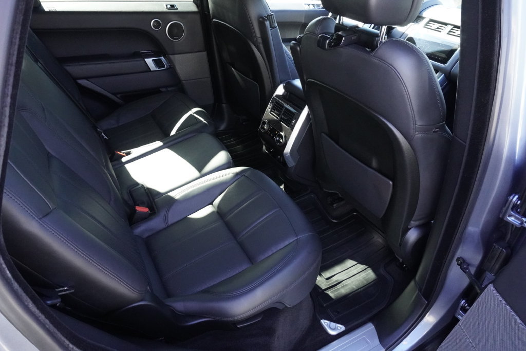 Used 2018 Land Rover Range Rover Sport HSE AWD/4WD image 26