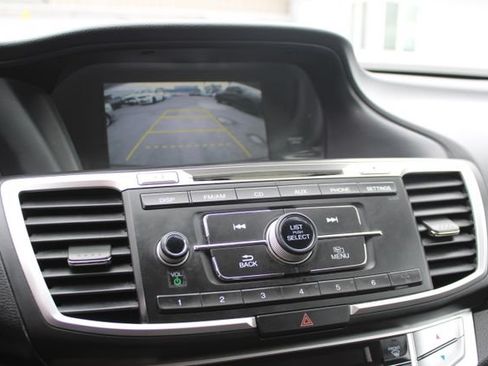 Used 2013 Honda Accord LX image 20