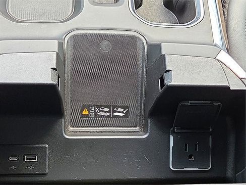 Certified 2024 Chevrolet Silverado 1500 High Country image 20