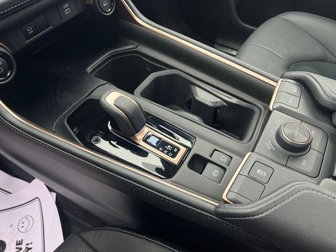 Certified 2025 Toyota Grand Highlander MAX Platinum image 24