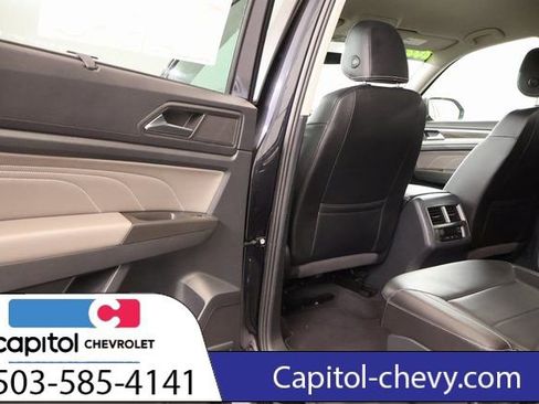 Used 2023 Volkswagen Atlas SE image 27