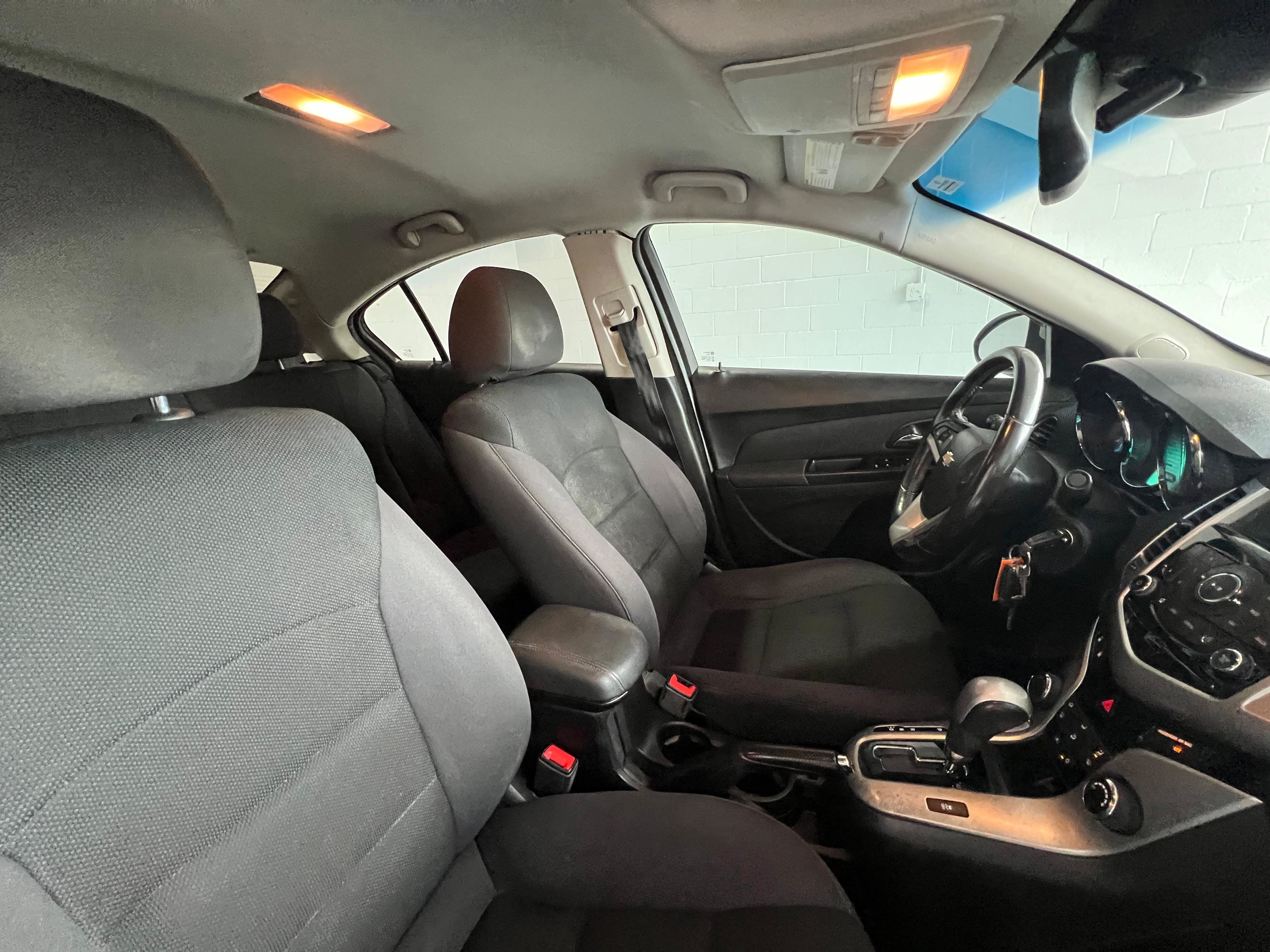 Used 2013 Chevrolet Cruze LT w/ RS Package FWD image 15